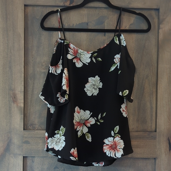 no tags Tops - Black Asymmetrical Ruffled Sleeveless Blouse